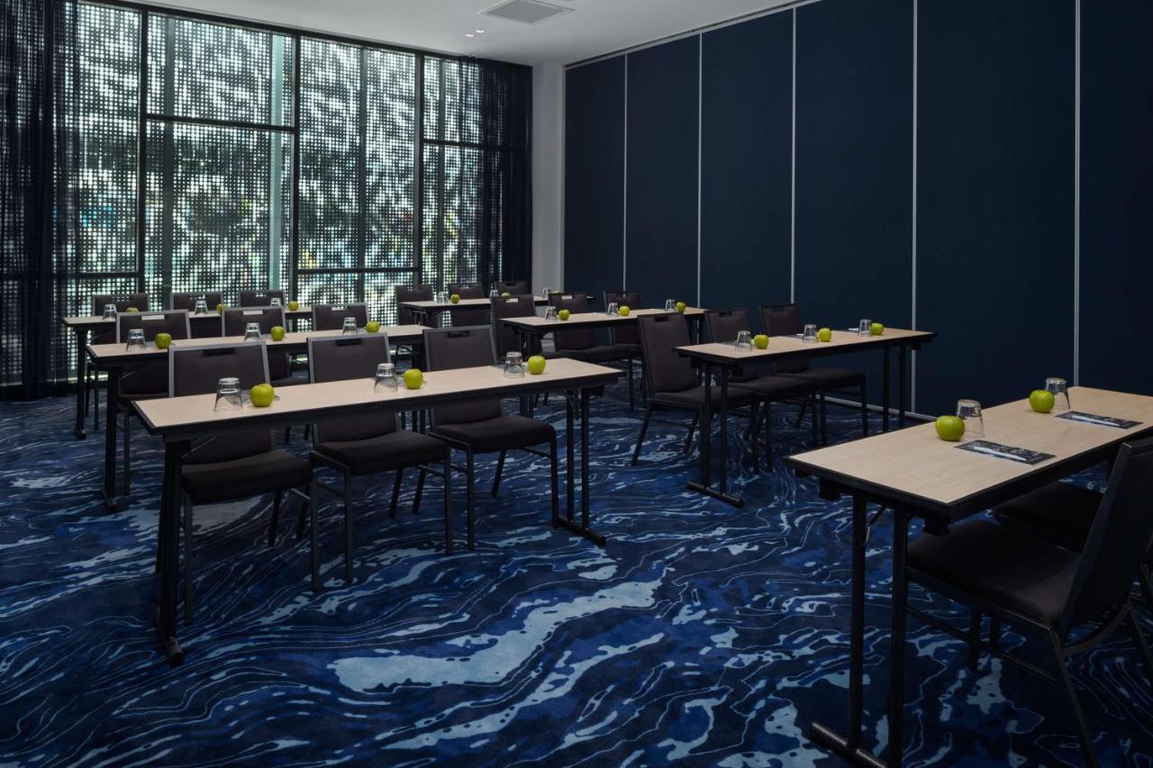 Готель Rydges Gold Coast Airport Екстер'єр фото